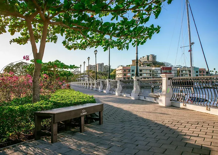 Luxury Marina 2br Villa Playa Flamingo